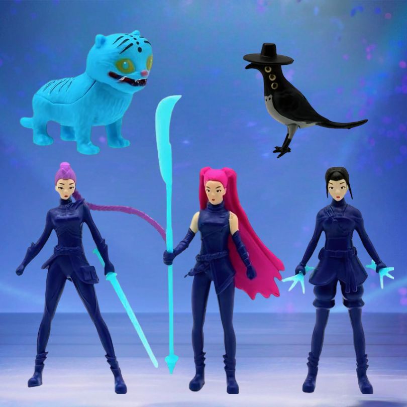 12 K-Pop Action Figure Collection